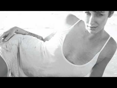 download lagu mp3 mp4 Courtney Dillon, download lagu Courtney Dillon gratis, unduh video klip Courtney Dillon