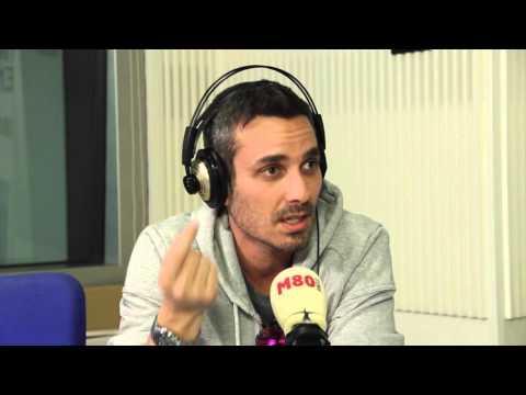 La "hormiga" Damián Mollá nos enseña a hablar inglés