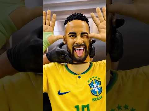 VOCÊ ENCARARIA UM BOLO DO NEYMAR? 🤔😂 Usaram a IA para criar como seria um bolo do Ney! #shorts