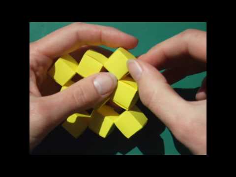 papercraft - moving cubes (no tape) - tutorial - dutchpapergirl