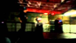 bobby brackins live i&#39;m ready.AVI