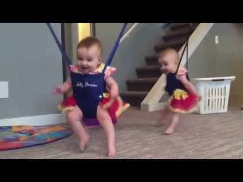 bebes bailando el sonidito