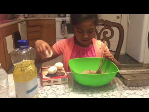 Leni Baking a cake :)