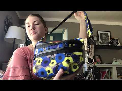 How I pack my Lug Hippy Crossbody.