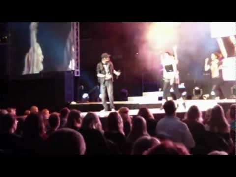 Dominik Schrittesser ;Die schärfste Band der Welt"