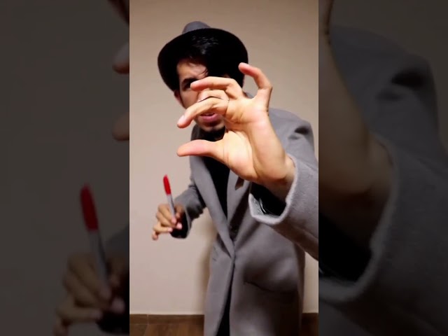 Vídeo relacionado con Genérico Truco de Magia Que desaparece: Efecto clásico de aparición y desaparición, Juego de Accesorios manuales | de ilusión para Festival, Puesta en Escena, Entretenimiento, Mago, Primer Plano,
