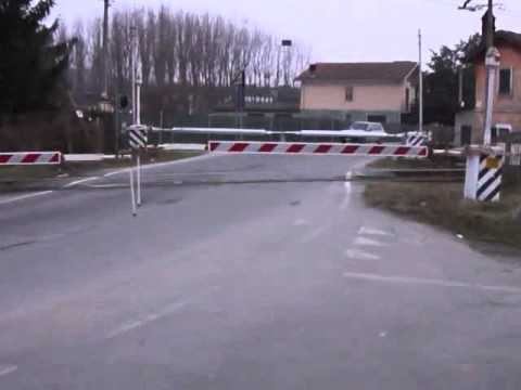 Passaggio a livello Nizza Monferrato (AT) - Via Verdi - diretta con Raffy