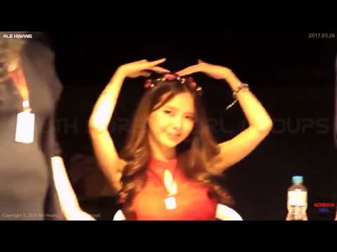 2017.03.26 - STELLAR IN BRAZIL - Fansign - Hyoeun fazendo Coração