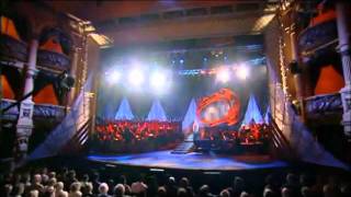 Hayley Westenra sings Benedictus from A mass for peace