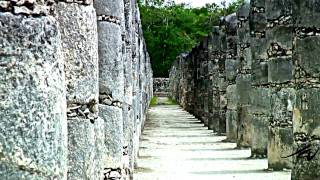 preview picture of video 'Tour of Chichen Itza 2010 Yucatan [HD]'
