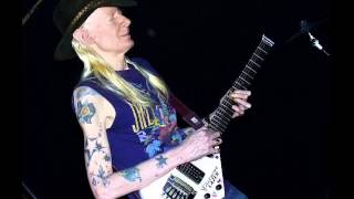 Johnny Winter playing Red House in 1991