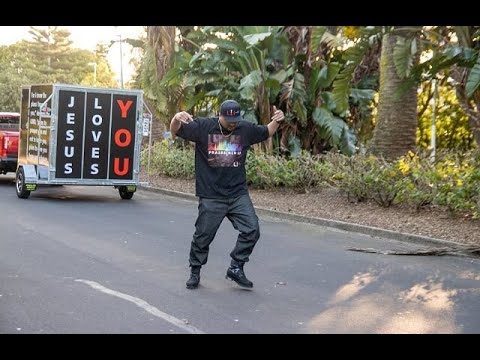 UZOBUKS ''Praise him up'' REMIX ft Churchaboya, Blsdone, Eman, The Plowman.