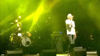 Matisyahu   Watch the walls melt down   Live in Jerusalem 2015