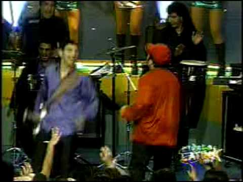 AMAR AZUL- el botellero