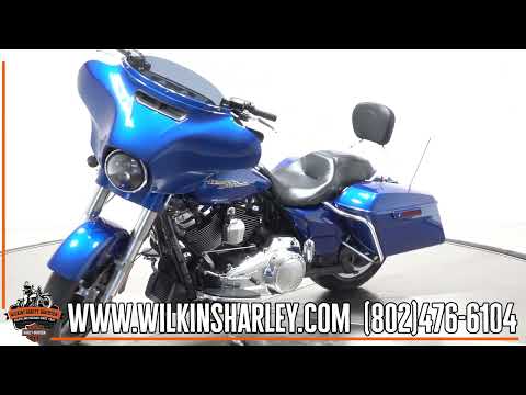 2017 Harley-Davidson FLHXS Street Glide Special in Superior Blue