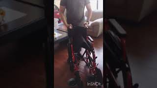 Como abrir y cerrar una silla de ruedas correctamente