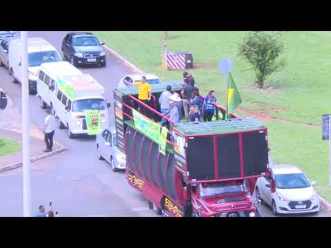 Buzinaço em frente à Rede Globo defende fim do isolamento