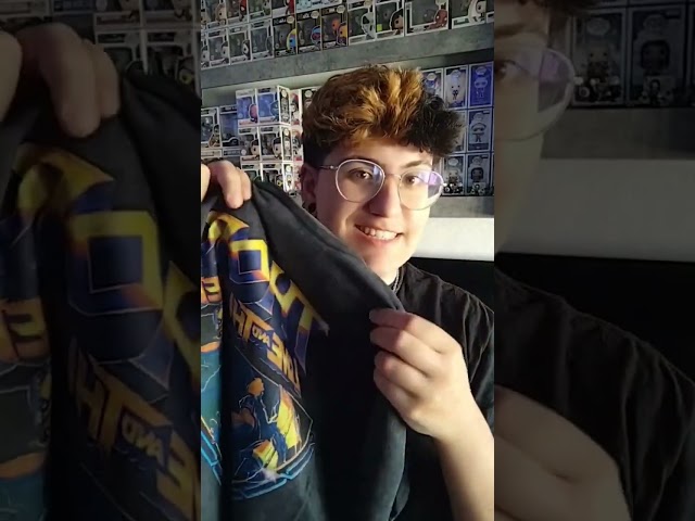 Vídeo relacionado con Popgear Marvel Avengers Assemble Captain America Distressed Shield Boys T-Shirt Playeras de Moda, Navy, 9-10 años para Niños