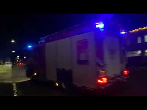 P1 Brand Bij Gebouw de Akkers Ts25-6531 Brandweer Urk  • Oudjaars Avond •