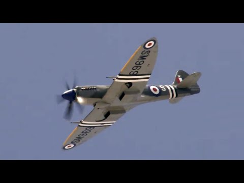 2012 Atlantic City Airshow - Jim Beasley Jr. & Supermarine Spitfire