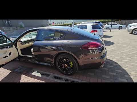 Porsche Panamera S E-hybrid 4DR Automatic - Low M - Image 2