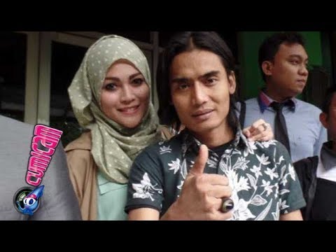 Charly Ajak Keluarga Liburan, Regina Cabut Gugatan Cerai - Cumicam 18 November 2018