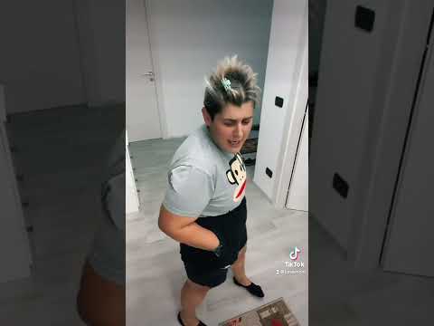 NJE FEMIJERI SI È JONA😂TAG MOTRREN OSE VLLAIN 🤝