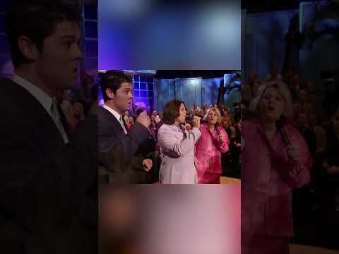 Crabb Family, Dottie Rambo - Tears Will Never Stain the Streets of That City #Gaither #Homecoming