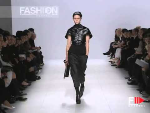 Fashion Show "Rick Owens" Spring Summer 2008 Pret a Porter Paris 2 of 3 by Fashion Channel