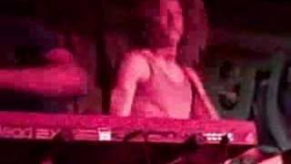 Sing It Loud- "Bite your Lip" (live)