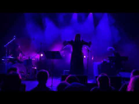 Cat Power - Me Voy/ Wild Is The Wind live 2022