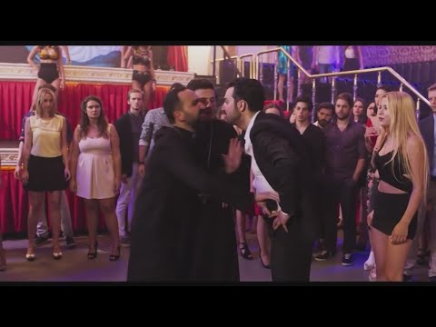 Hep Yek Full komik sahneler izle.Sansürsüz Racon sahnesi