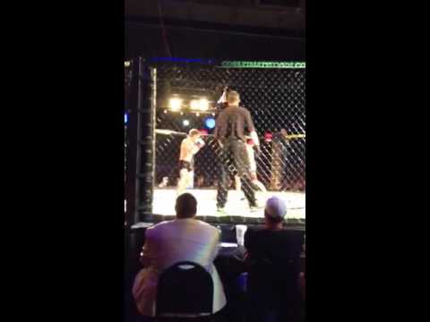 Michael Walker V3 title fight