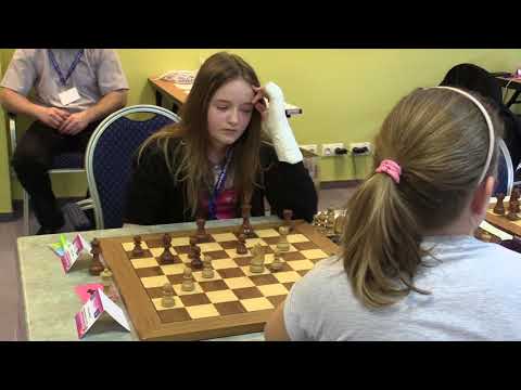 D12 2.4. Nina Kubíková - Adela Zetocha 1:0