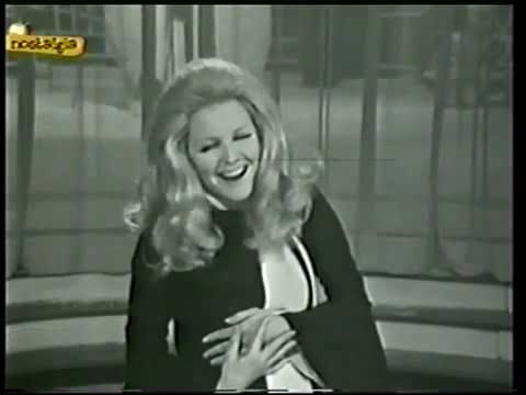 Patty Pravo 1968 La Bambola   In Spagna