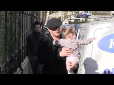 Doting Dad David Beckham Catches Up With Daughter Harper - Splash News | Splash News TV