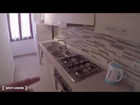 Quality 2-bedroom apartment for rent in Prati, close to Vatican - Spotahome (ref 121096)