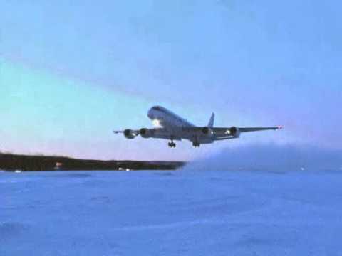 DC-8 Takeoff in Kiruna, Sweden