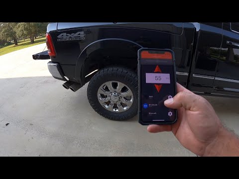 2021 Ram 2500 with Air Lift 5000 series airbags and compressor