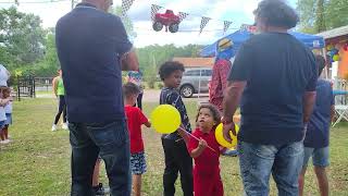 Payaso Pikorete Celebrando el Cumpleaños de David en Orlando Fl Niños