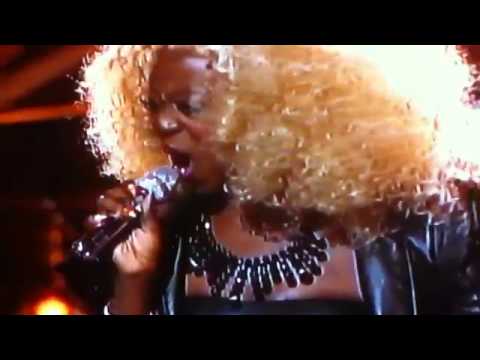 [HD] THE FIRST FINALIST !! Zoanette Johnson - AMERICAN IDOL 2013 SEASON 12, 02.27.2013
