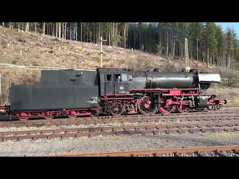 3 Seenbahn im Hochschwarzwald mit Dampflok 23 058 in Seebrugg