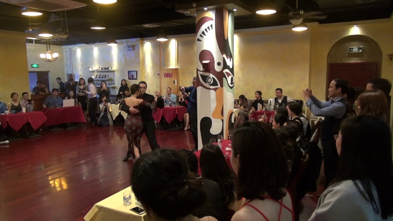 Juan Malizia y Manuela Rossi en Chengdu Rosa Tango