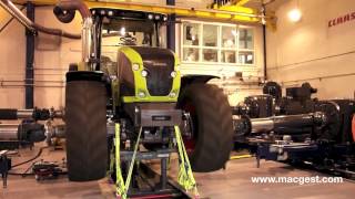 preview picture of video 'Claas Tractors - Preview: test and new panoramic cab'
