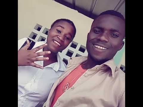 La soeur pama est heureuse de me voir