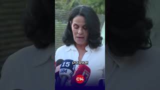 רישל צרפתי, אימו של אופיר הי"ד, בהצהרה כואבת לתקשורת: "איך אפשר לקבור ילד בתשלומים?" (חדשות ערוץ 14) - התמונה מוצגת ישירות מתוך אתר האינטרנט יוטיוב. זכויות היוצרים בתמונה שייכות ליוצרה. קישור קרדיט למקור התוכן נמצא בתוך דף הסרטון