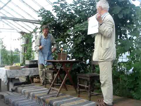 Brantevik Staffan Olzon o Bengt af Klintberg i Mandelmanns trädgård Rörum_BMN.MPG