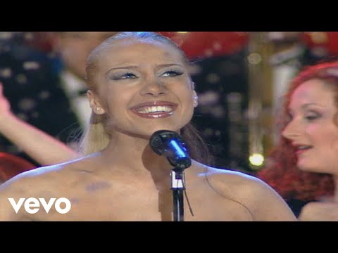 Monica Naranjo - Las Campanas del Amor (Actuación TVE)