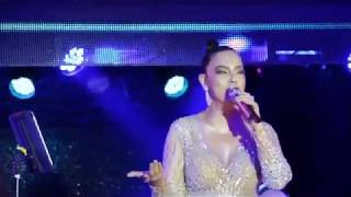 EBRU GÜNDEŞ - Gidiniz // Aşık // Canlı Performans