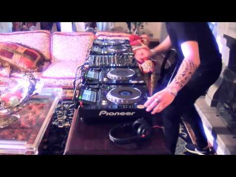 Gil Sanders Mixing & Mashuping LIVE without headphones [ 4CDJs ]